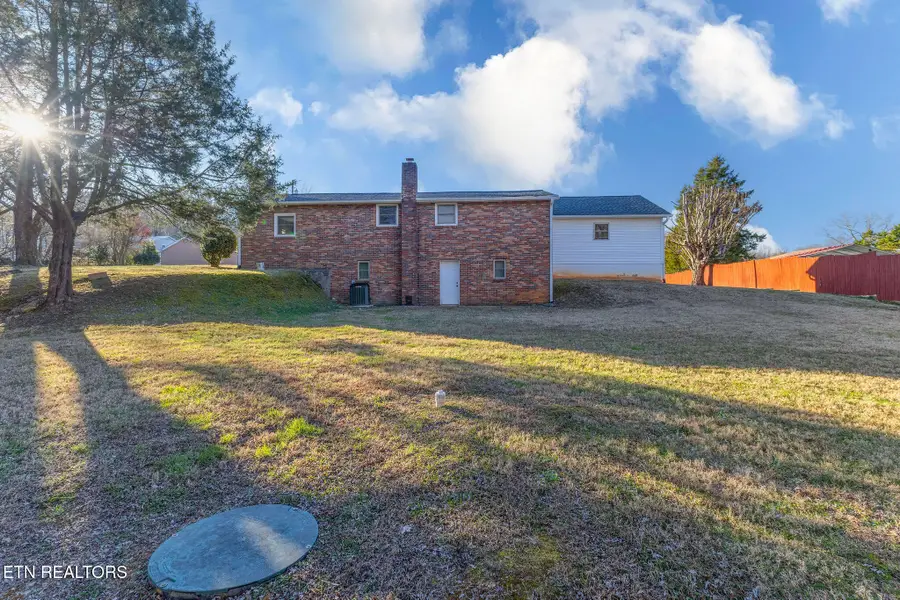 264 Mckinney Rd, Harriman, TN 37748 - #2