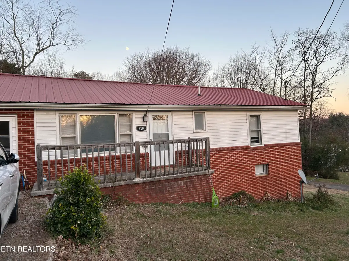 610 Reno St, Rogersville, TN 37857 - #1