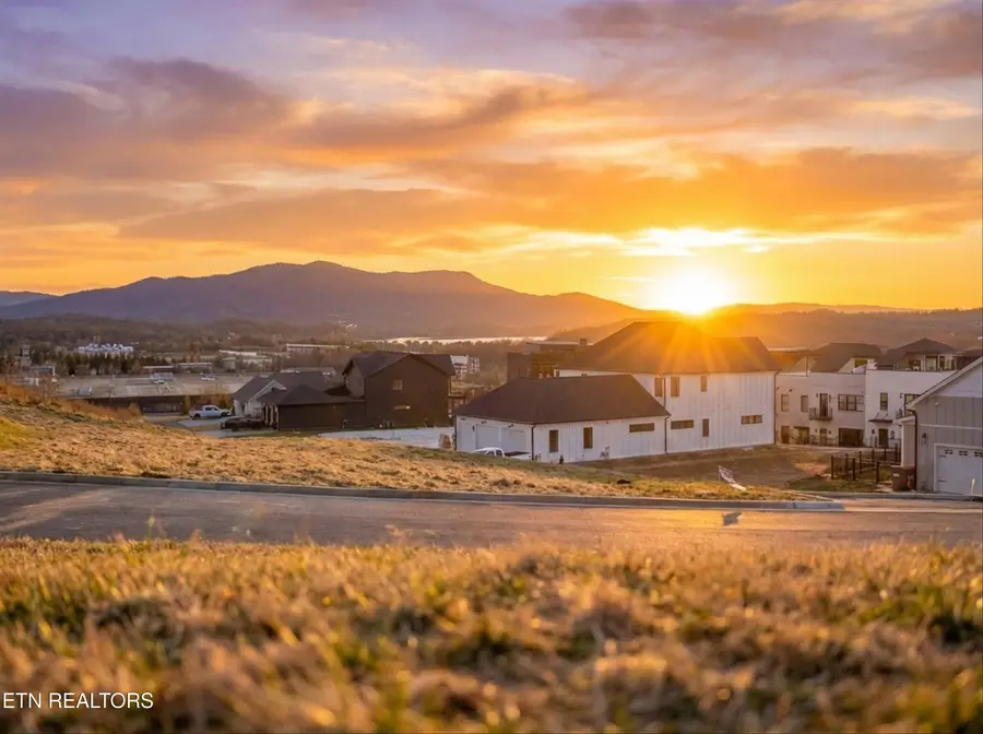 9326 Chimney Top Lane, Knoxville, TN 37922 - #2