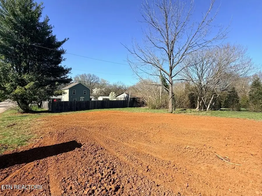 104 Roosevelt St, Alcoa, TN 37701 - #3