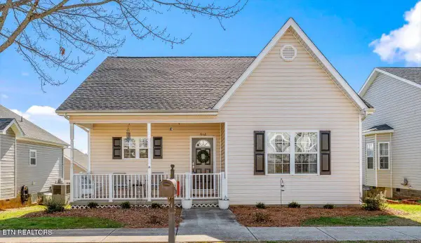 612 Stratford Ave, Sweetwater, TN 37874