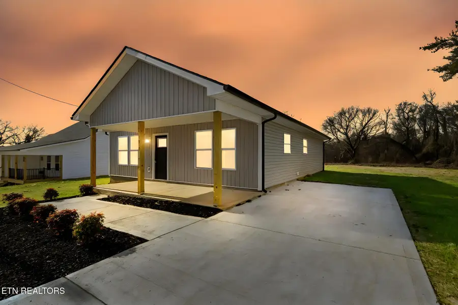 1017 Claude St, Knoxville, TN 37914 - #2