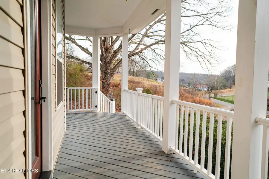 538 Foster Rd, Lenoir City, TN 37771 - #3