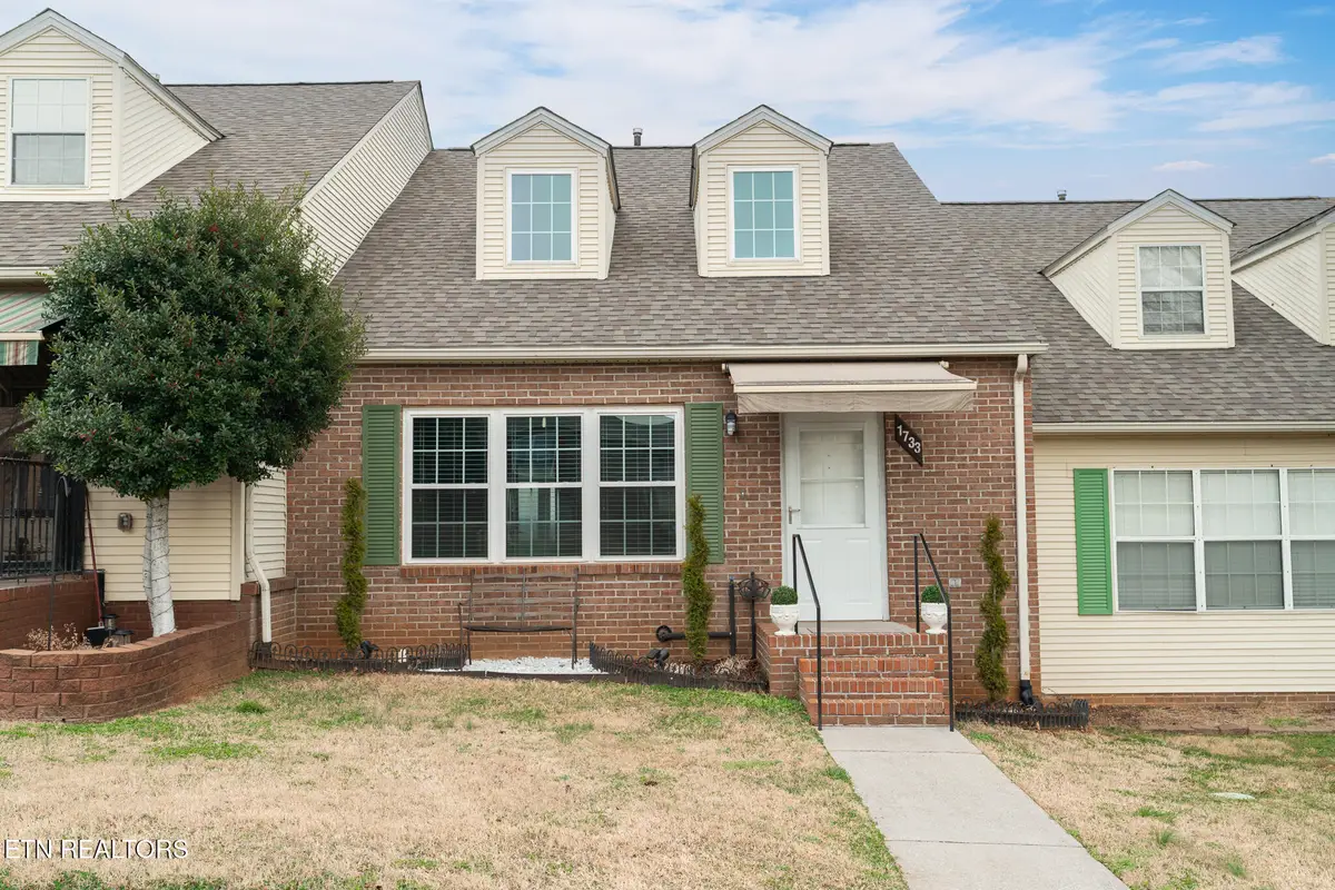 1733 S Odell Rd, Maryville, TN 37801 - #1