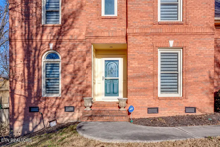 817 Tate Trotter Rd, Powell, TN 37849 - #3