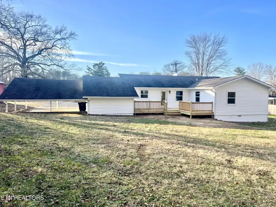 721 S Jackson St, Athens, TN 37303 - #2