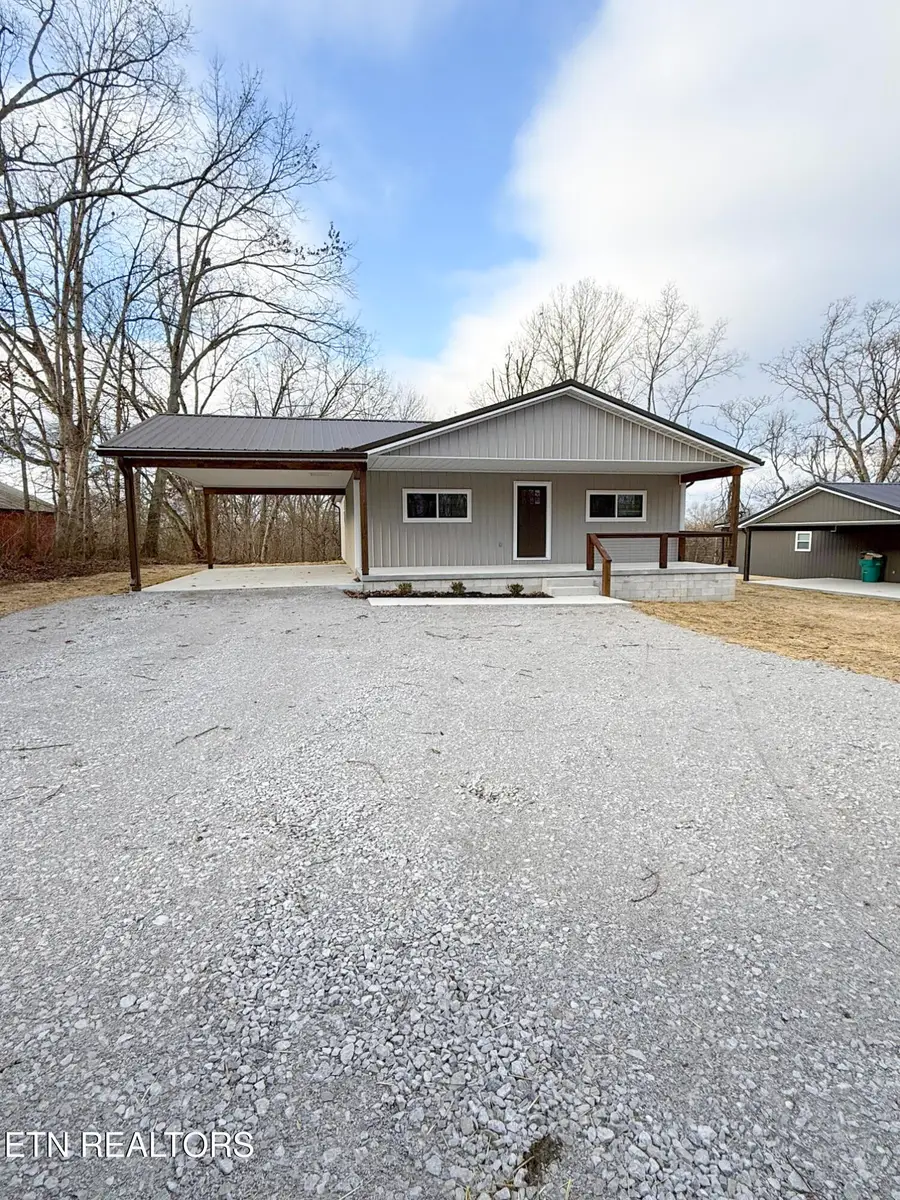 484 Wells Rd, Crossville, TN 38555 - #2