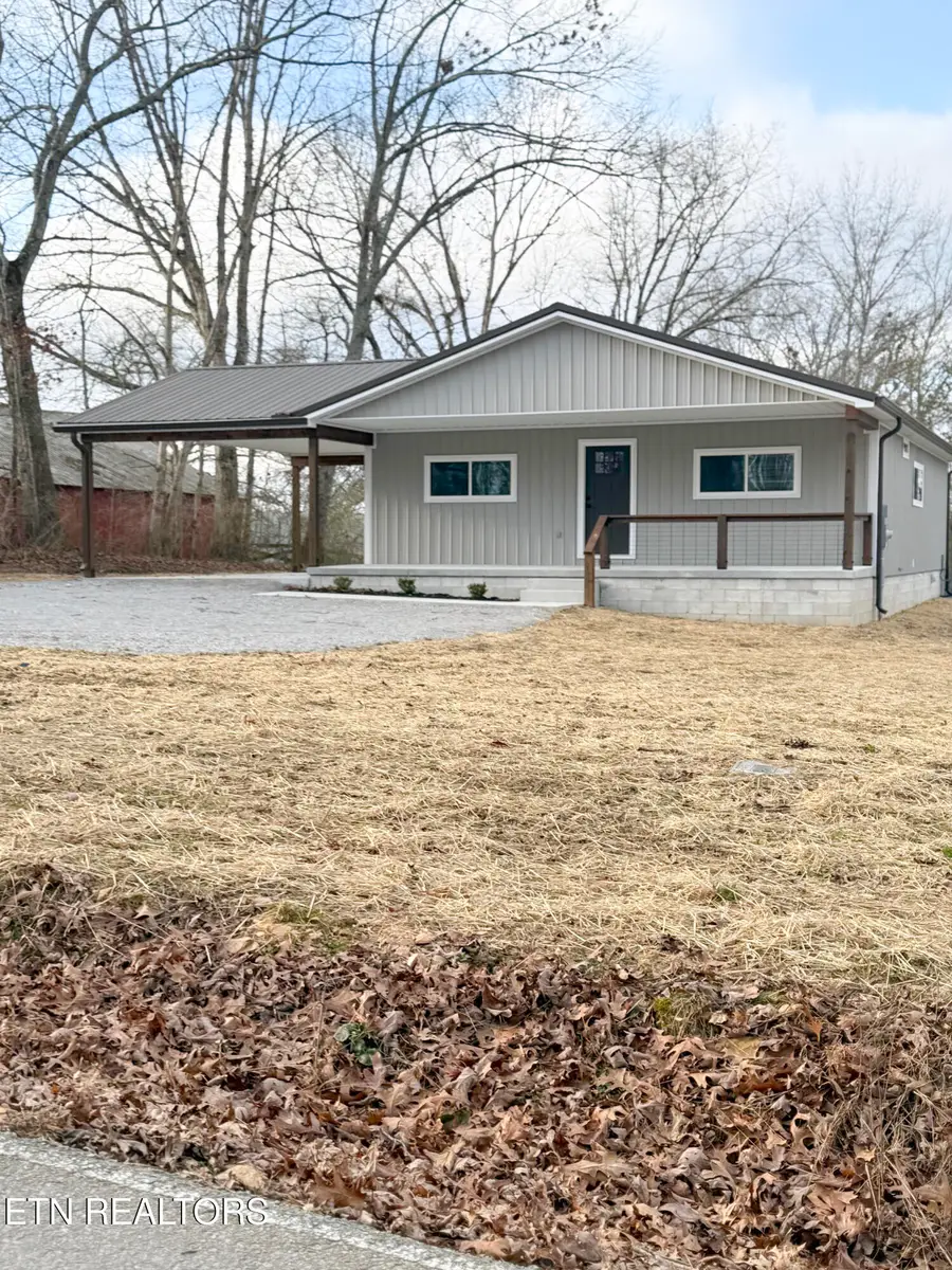 484 Wells Rd, Crossville, TN 38555 - #3