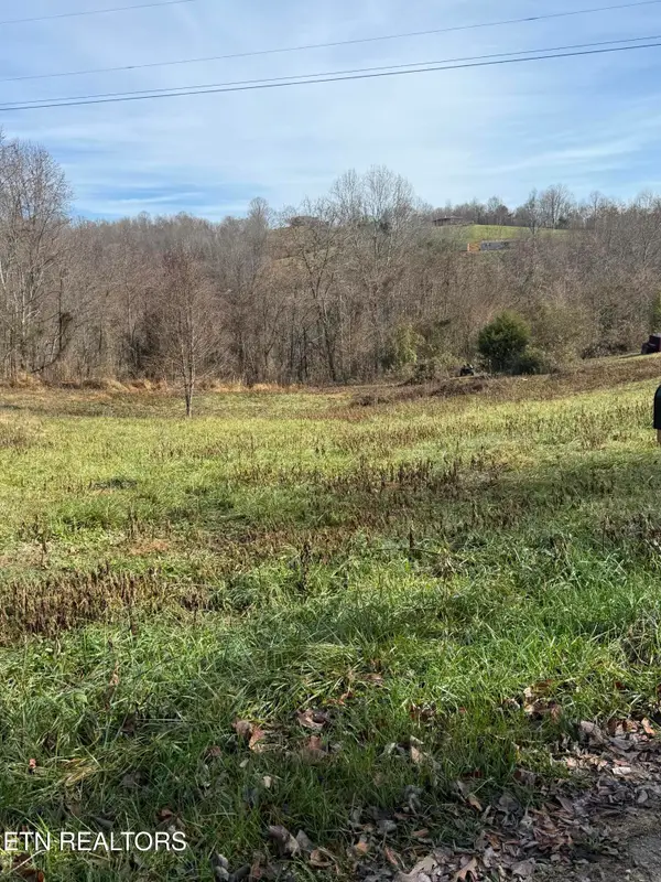 132 Sunset Hills Lane, New Tazewell, TN 37825