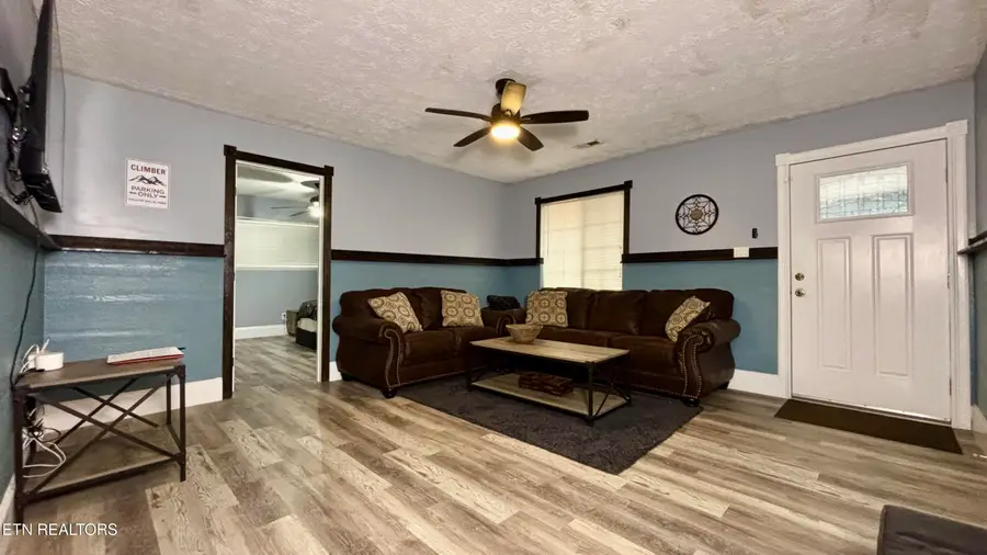 1614 Dogwood St, Sevierville, TN 37876 - #2