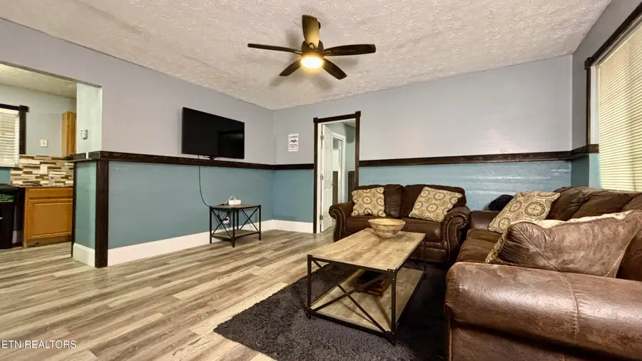 1614 Dogwood St, Sevierville, TN 37876 - #3