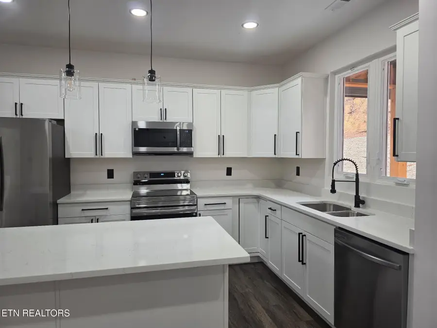 507 North St, Newport, TN 37821 - #3