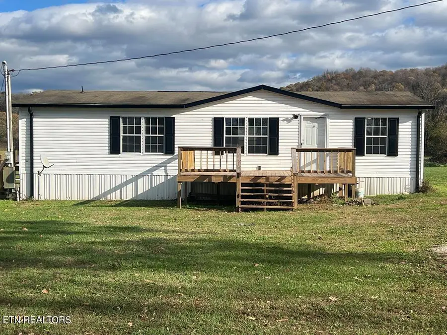 1476 Conrad Templeton Rd, Quebeck, TN 37579 - #2