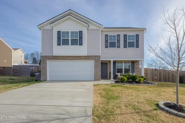 313 Holliwell Chase Lane, Maryville, TN 37804