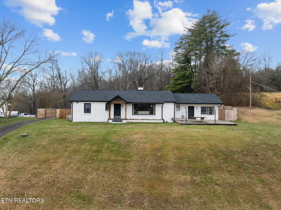 448 Woolsey Rd, Harriman, TN 37748 - #3