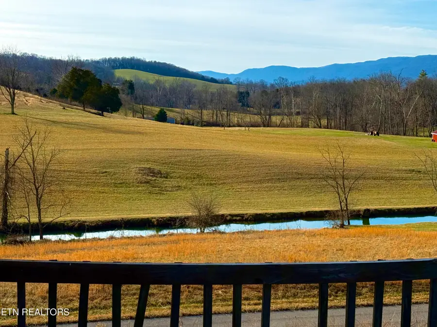 315 Rowlett Tr, Ewing, VA 24248 - #2