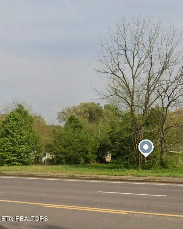 302 North Amhurst Pl, Englewood, TN 37329