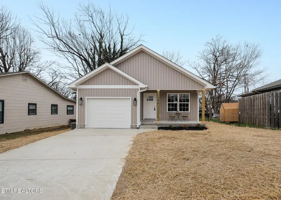 504 Mcginley St, Maryville, TN 37804 - #3