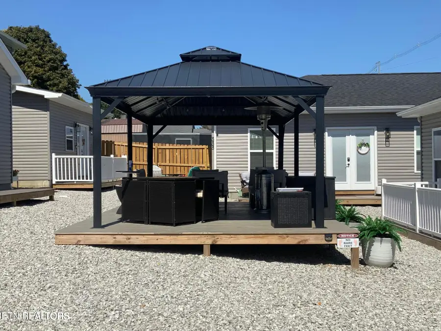 329 7th St #329, Rocky Top, TN 37769 - #3