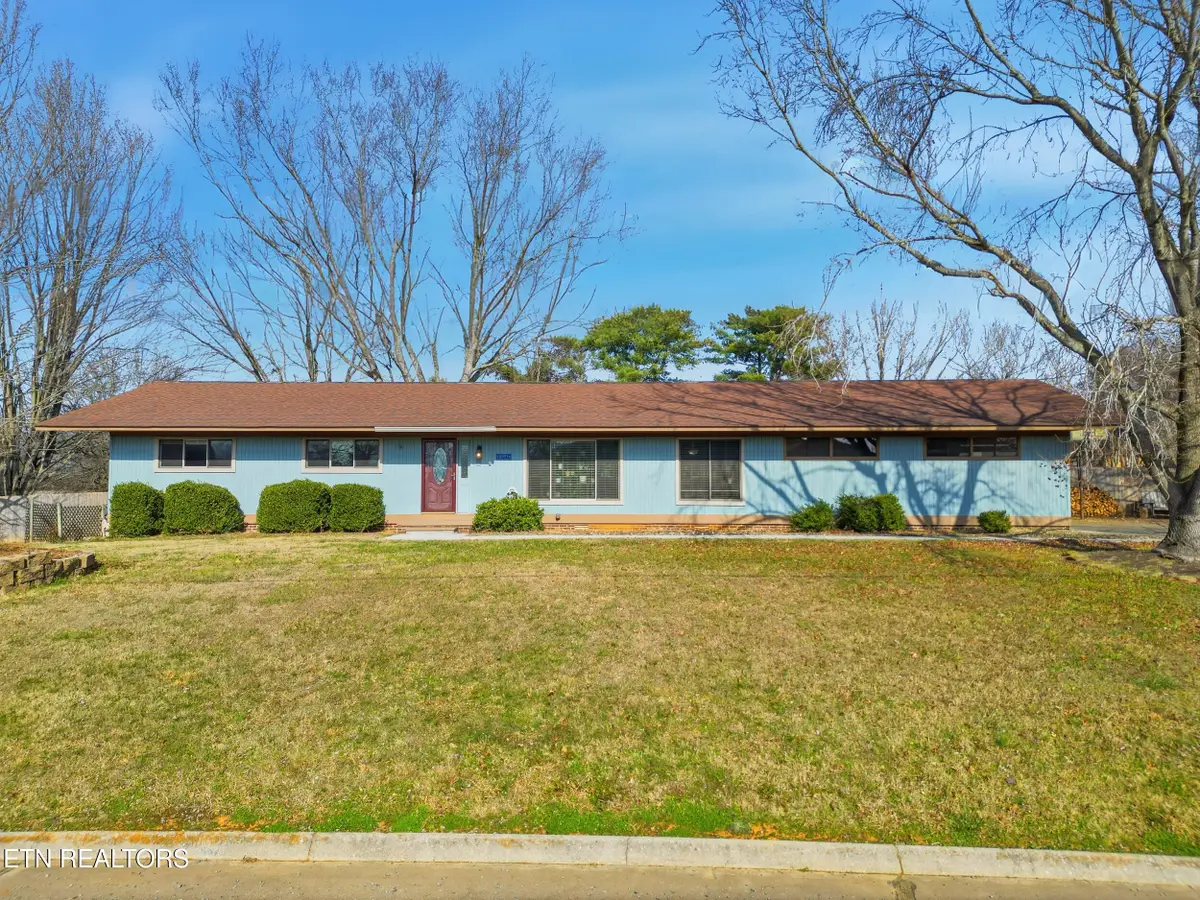 1004 Laurie St, Maryville, TN 37803 - #1