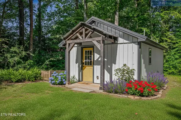 3249 Moodyville Rd, Byrdstown, TN 38549