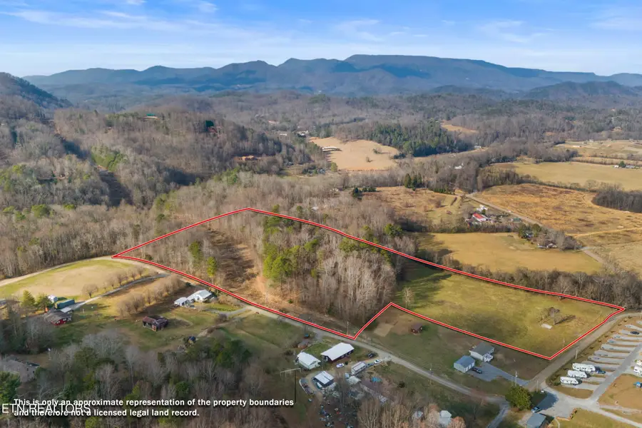 4121 Chavis Rd, Cosby, TN 37722 - #2