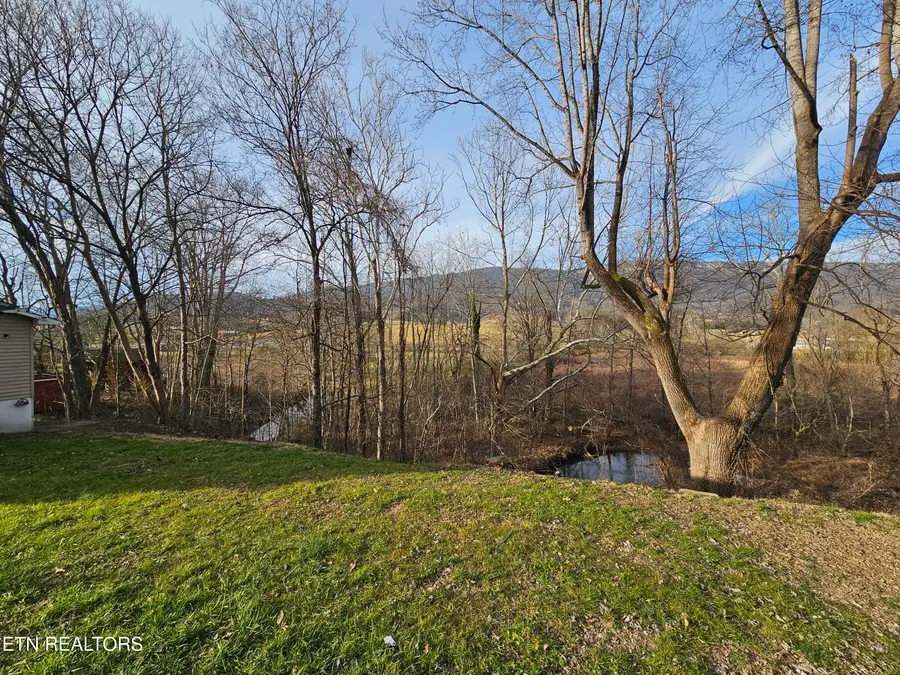 125 Dexter Drive, Ewing, VA 24248 - #2