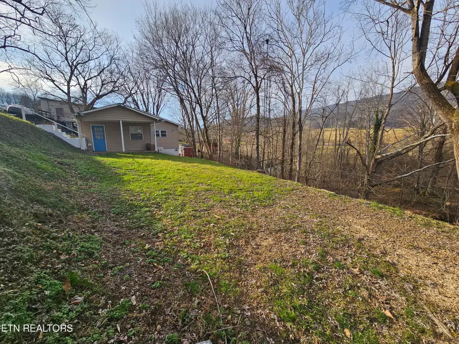 125 Dexter Drive, Ewing, VA 24248 - #3