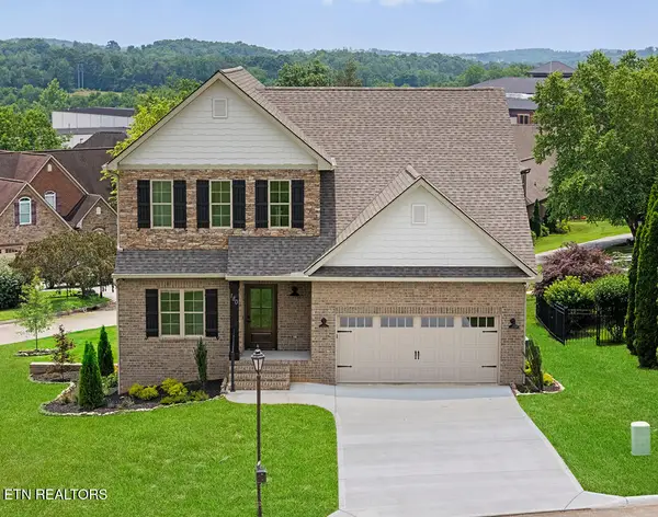 180 Hatteras Circle, Lenoir City, TN 37772