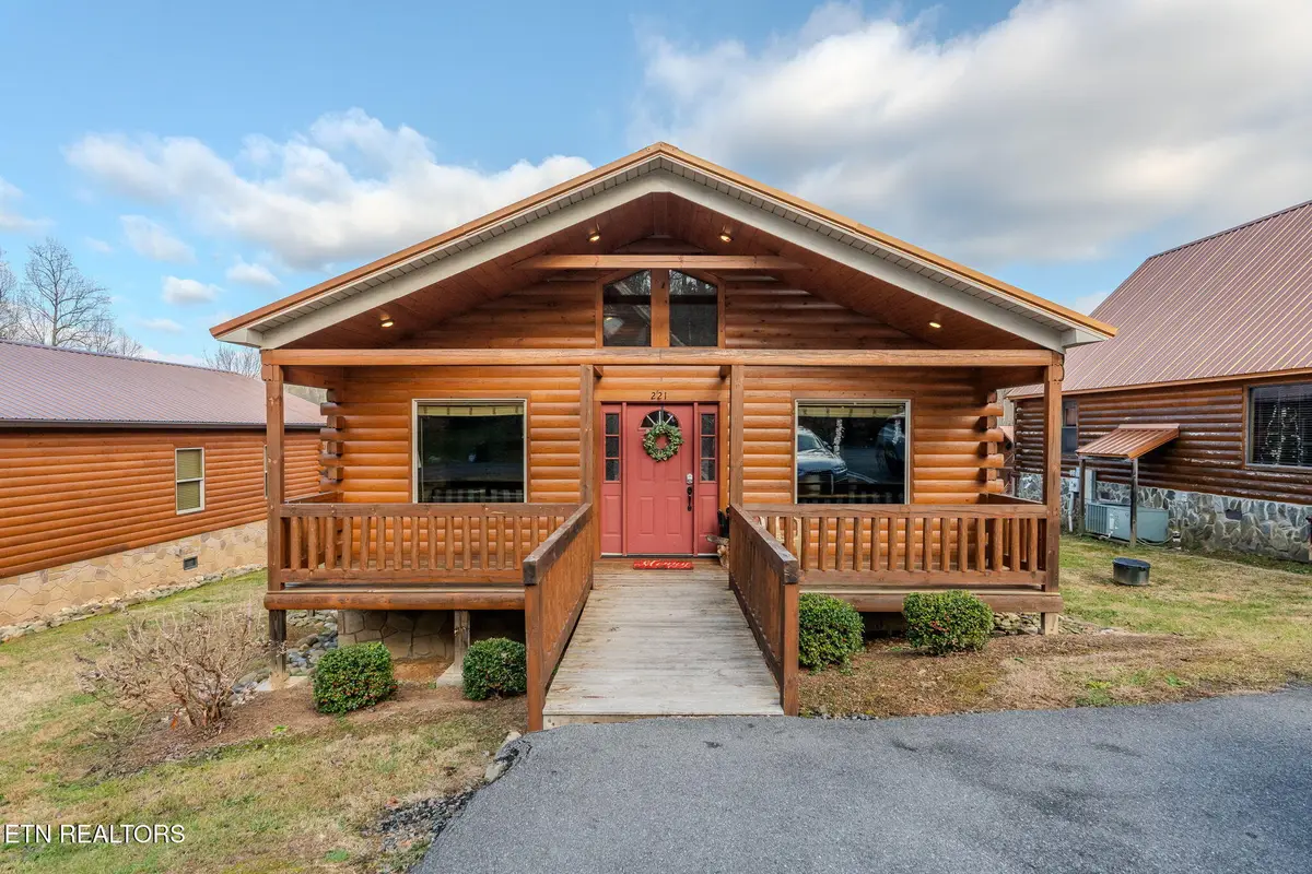 221 Forrest Loop Way, Gatlinburg, TN 37738 - #1
