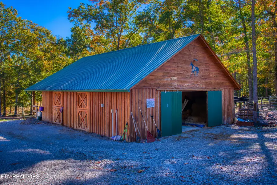 977 Spruce Creek Drive, Jamestown, TN 38556 - #2