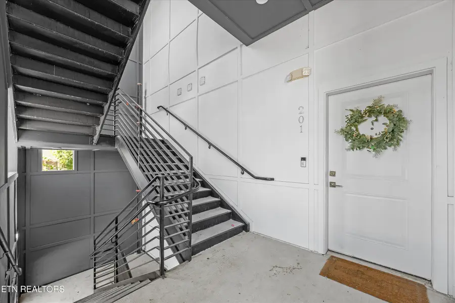 1117 Laurel Avenue Unit 201 Ave #201, Knoxville, TN 37916 - #2