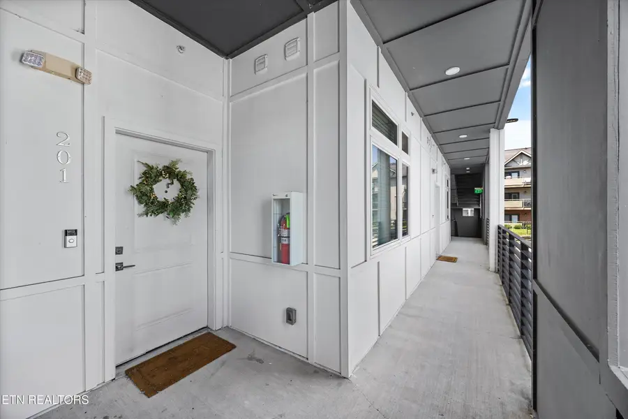 1117 Laurel Avenue Unit 201 Ave #201, Knoxville, TN 37916 - #3