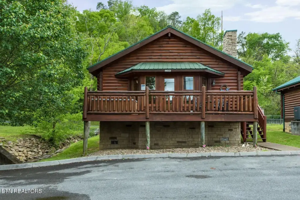 2304 River Port Way, Pigeon Forge, TN 37863 - #1