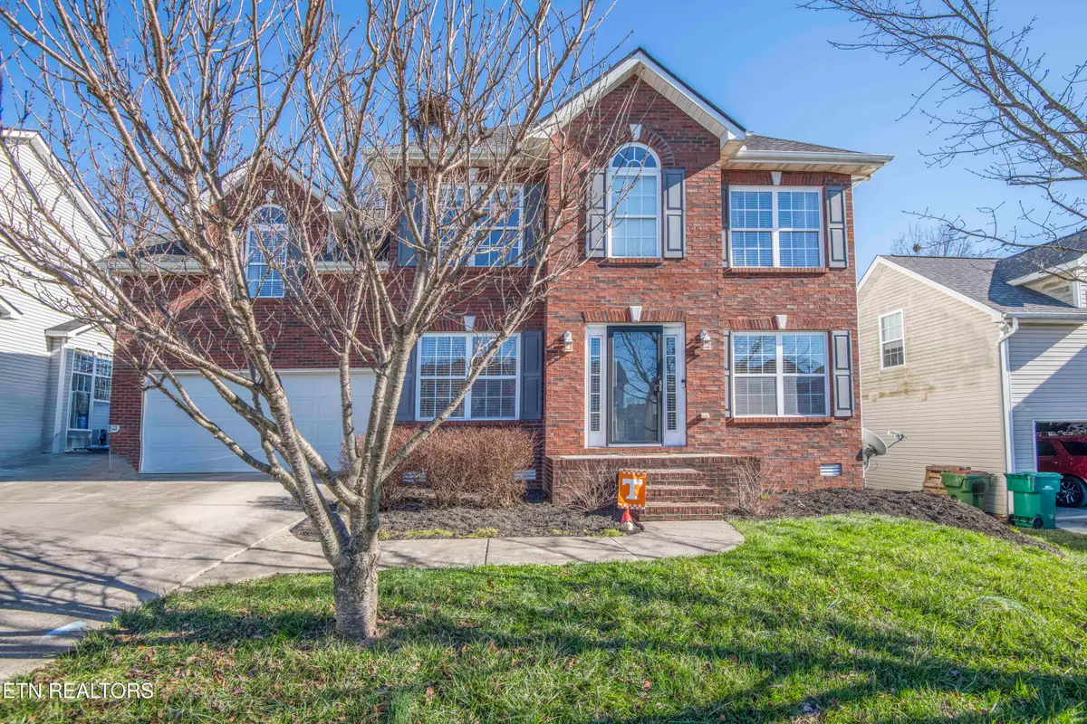 2112 Cedargreens Rd, Knoxville, TN 37924 - #1