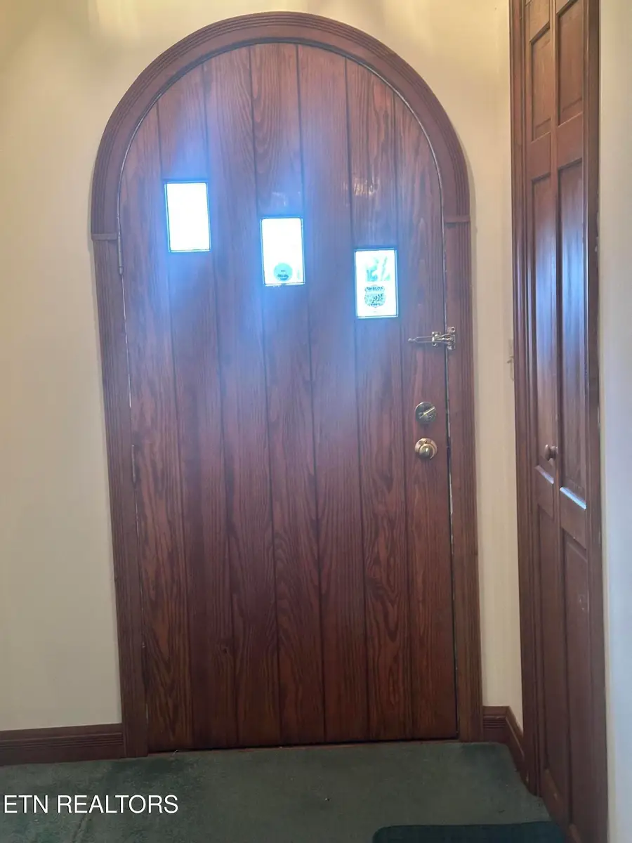 918 Mountain View Ave, Maryville, TN 37803 - #3