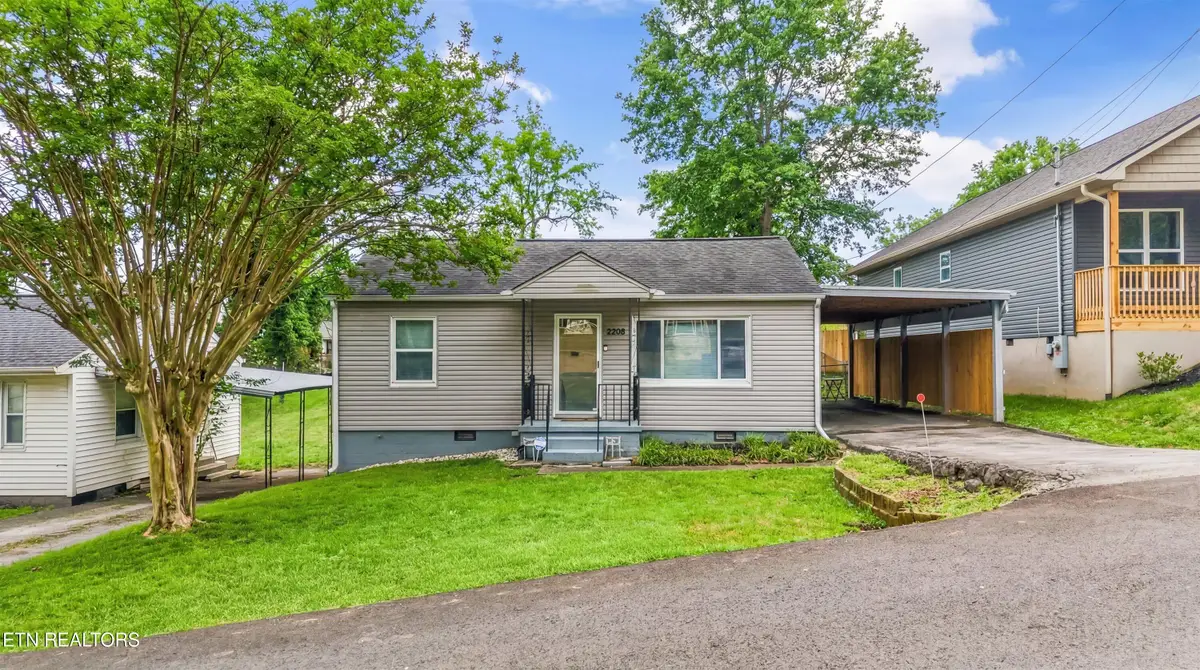 2208 Chester Ave, Knoxville, TN 37915 - #1