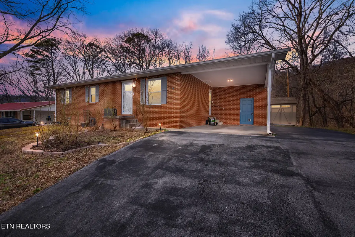 121 Rosemont Lane, Harriman, TN 37748 - #1