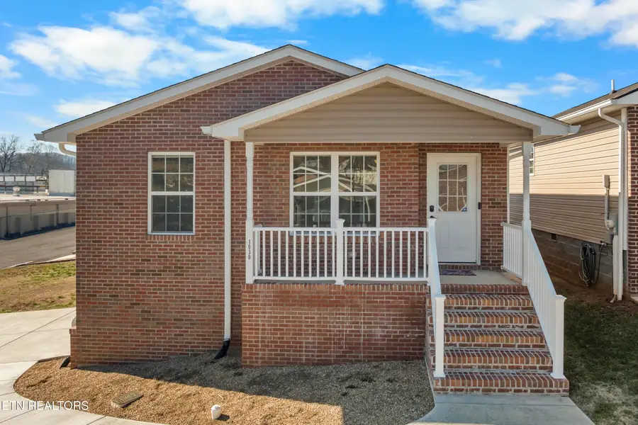 1030 Park Blvd Circle, Rogersville, TN 37857 - #2