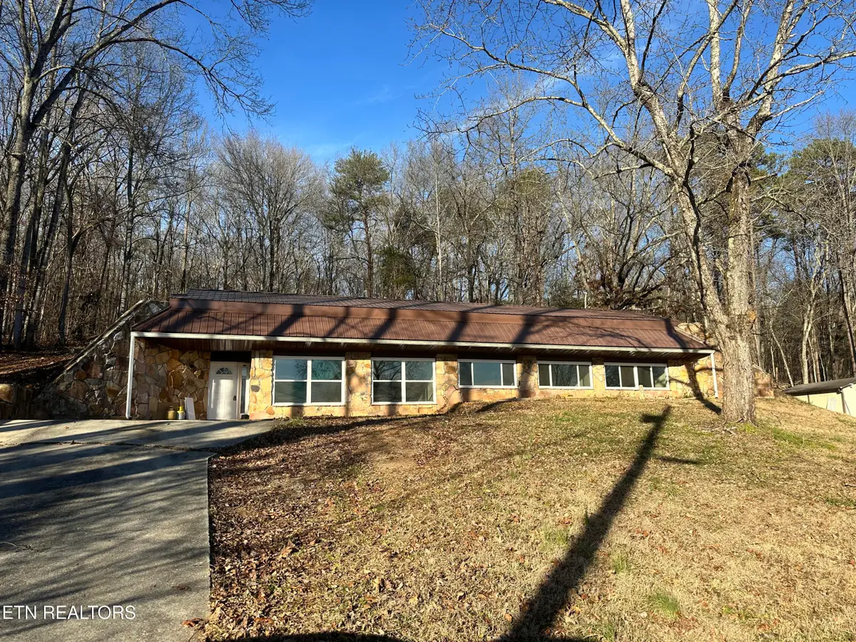 522 College Grove Rd, Rockwood, TN 37854 - #1