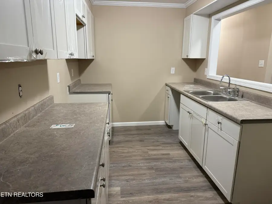 522 College Grove Rd, Rockwood, TN 37854 - #3