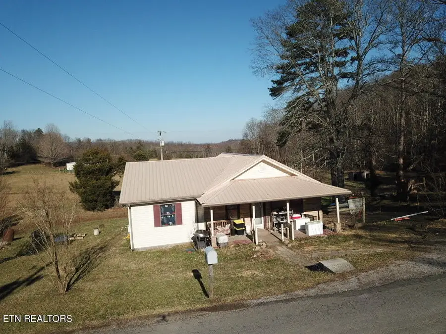 1364 Happy Top Rd, Grandview, TN 37337 - #2
