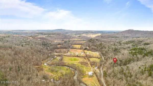 Brimstone Rd, Robbins, TN 37852