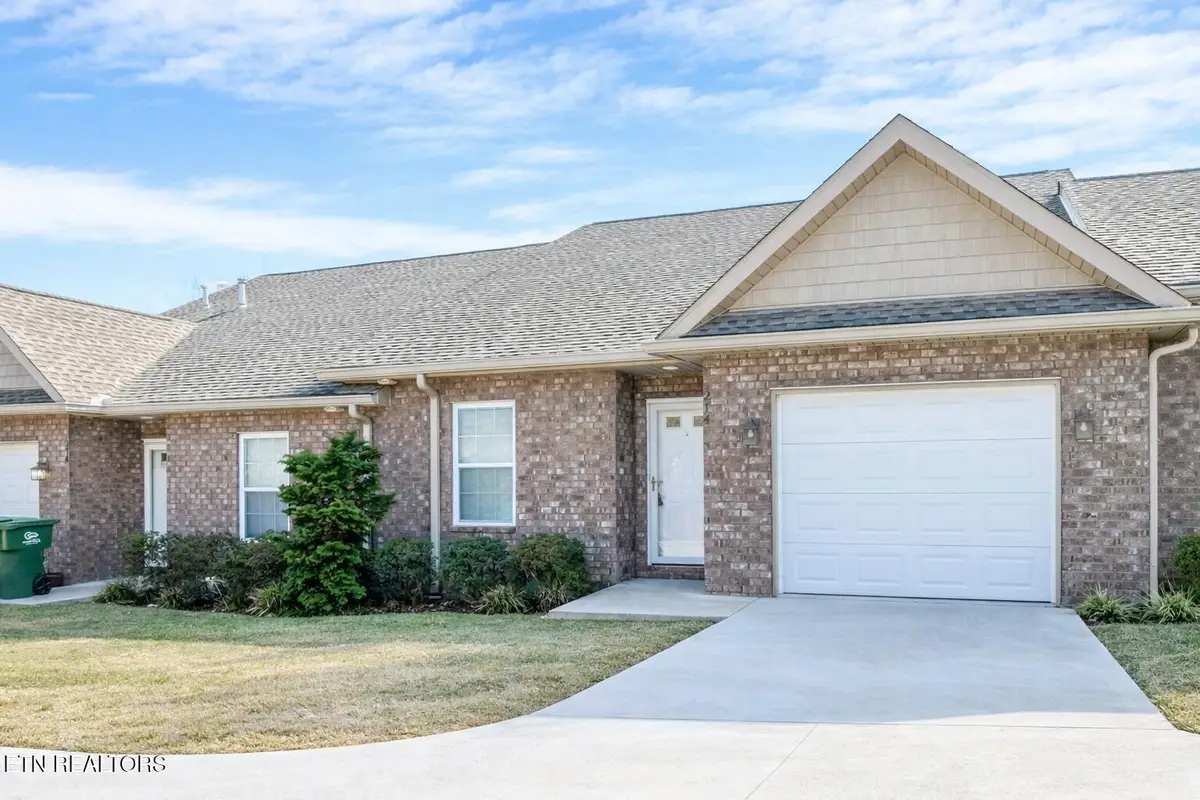 214 Waters Rd, Maryville, TN 37803 - #1