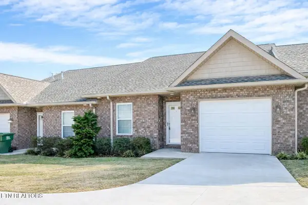 214 Waters Rd, Maryville, TN 37803