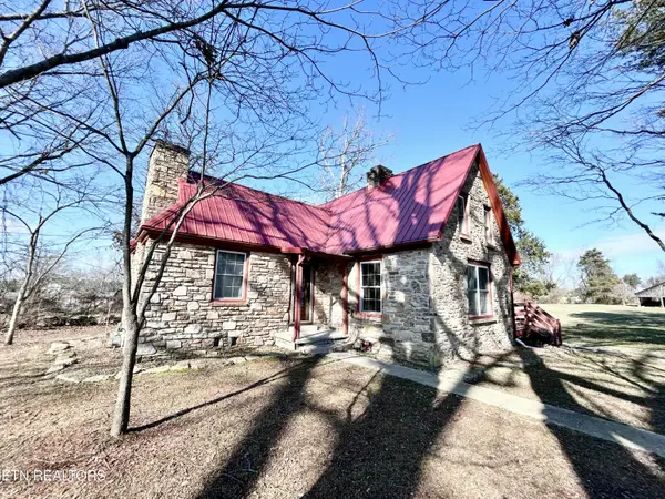 93 Pigeon Ridge Rd, Crossville, TN 38555