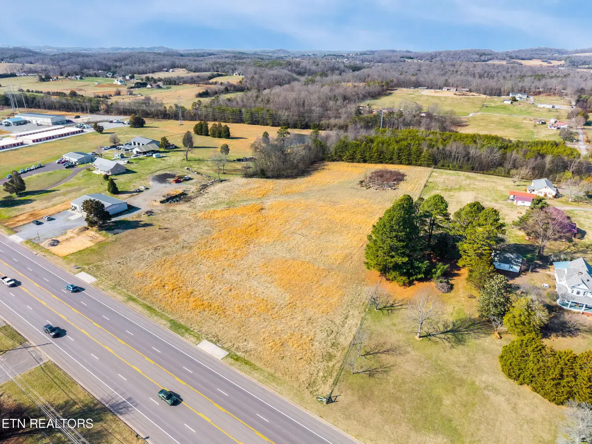 7330 Highway 411 S, Greenback, TN 37742 - #1