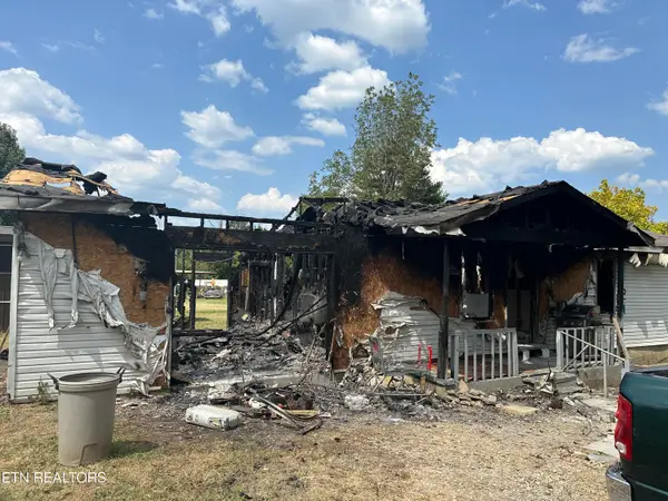 304 W Stewart Ave, Monterey, TN 38574