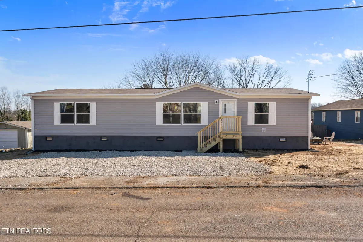 911 Summer St, Loudon, TN 37774 - #1