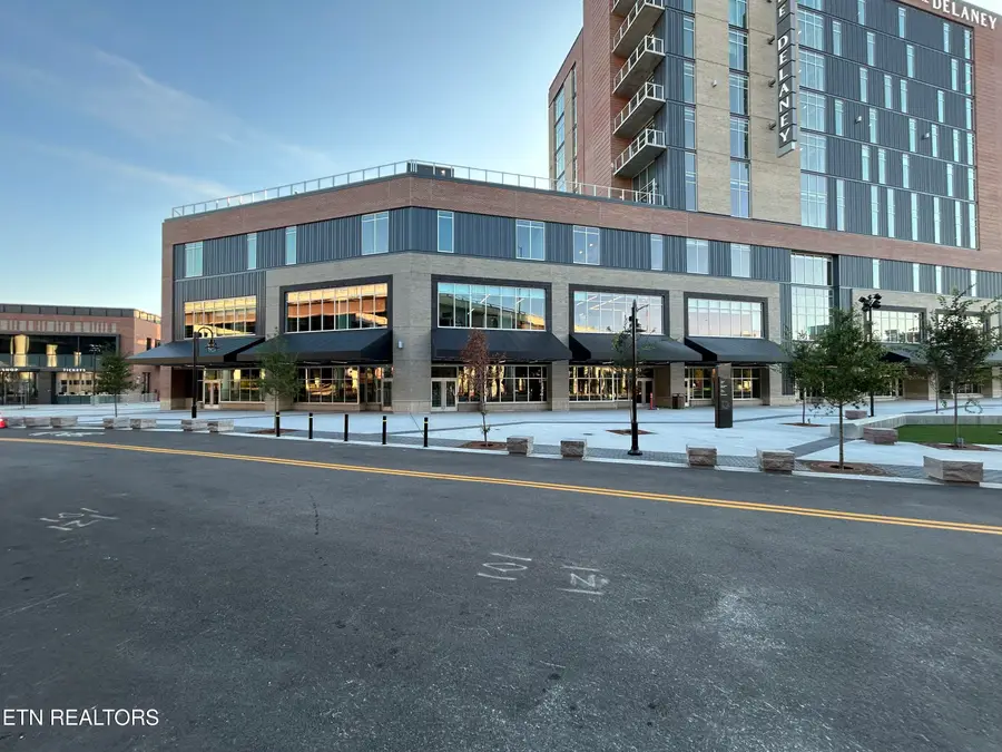 122 Stadium Way #302, Knoxville, TN 37915 - #2